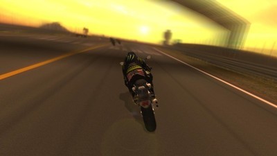 真实摩托赛车游戏下载(4)